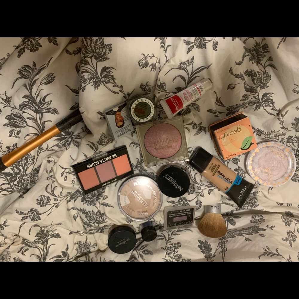 Make up lot